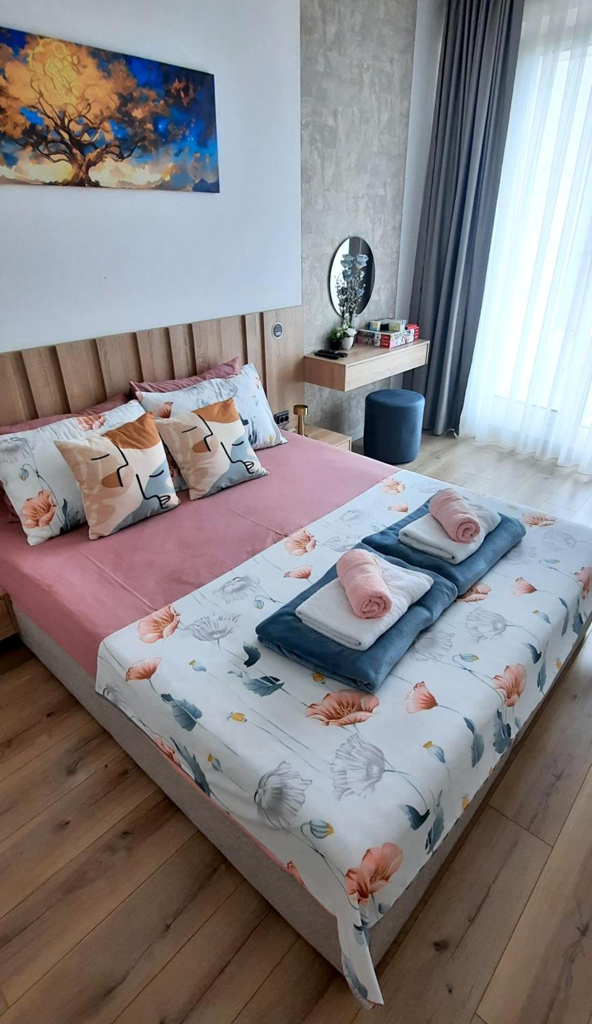סקופיה Luxury Condo On 18Th Floor With Pool, Fitness, Parking Included. מראה חיצוני תמונה
